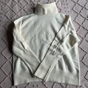 Old Navy Cream Turtleneck Sweater